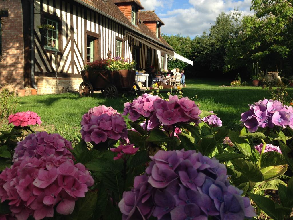 La Baronnie Bed & Breakfast Vieux-Pont Exterior foto